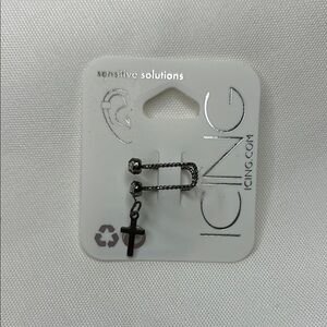 ICING Black Cross Ear Cuff